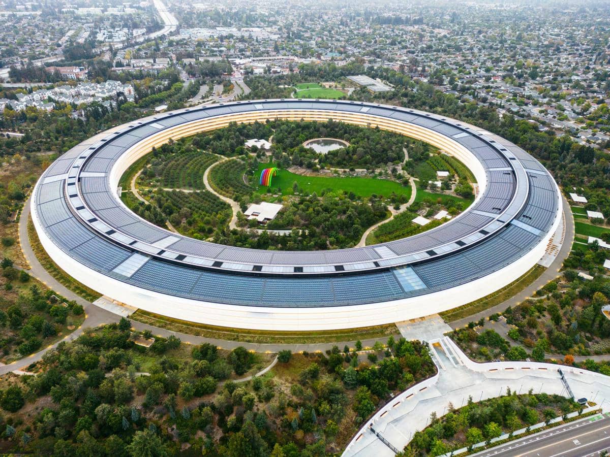 Apple Park di Cupertino, Amerika Serikat.
