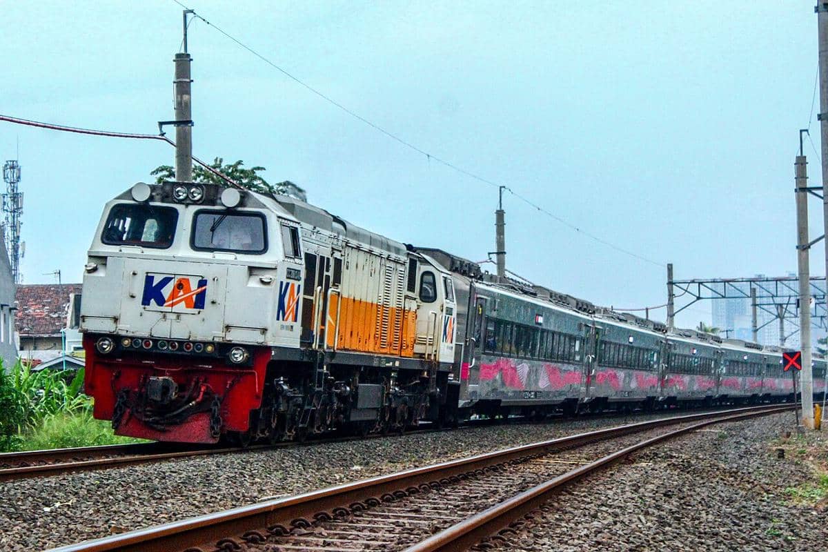 Kereta Api Argo Bromo Anggrek