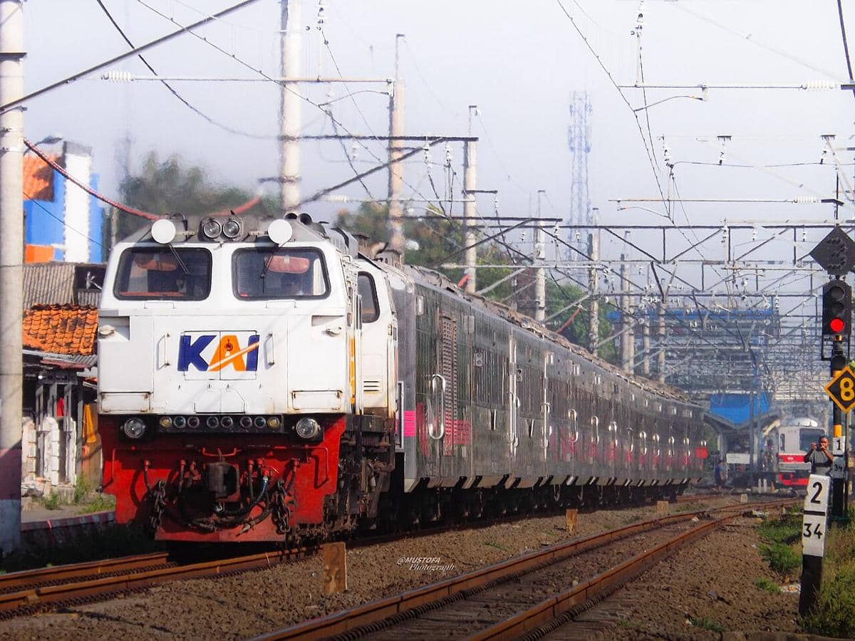 Apa yang Terjadi jika Kereta Api Cepat Rem Mendadak? | IDN Times