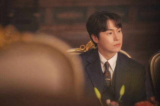  Still cut drama Perfect Crown