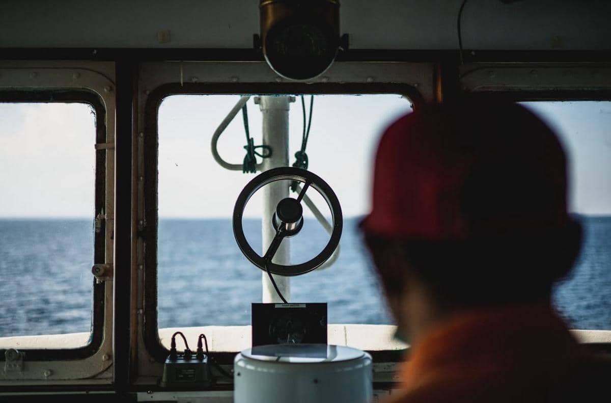 20 Ribu Pelaut Terjebak di Teluk Persia akibat Blokade Selat Hormuz 