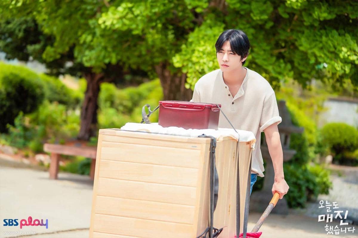 7 Fakta Karakter Matthew Lee di Sold Out On You, Petani Perfeksionis!