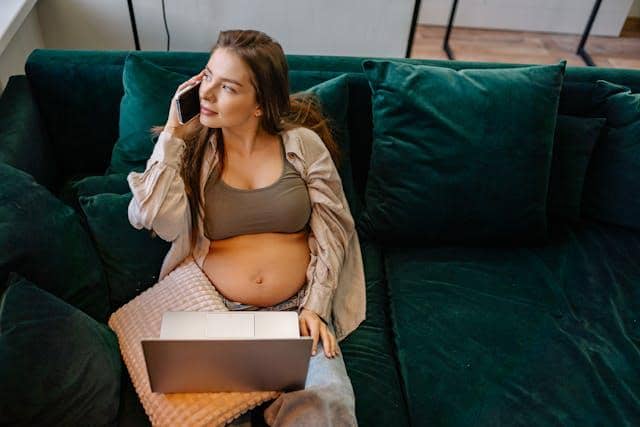 ilustrasi pekerja wanita 