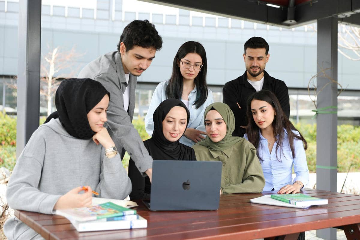 Kabar Baik! Beasiswa Gratispol Tahap 2 Cair bagi Ribuan Mahasiswa