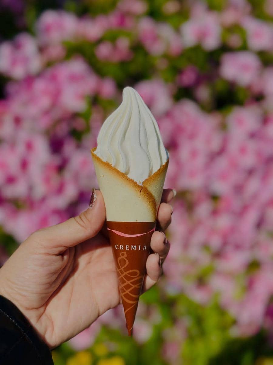 Yuanita Christiani saat berlibur di Mojiko, Jepang