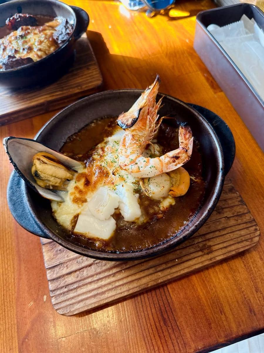 Yuanita Christiani saat berlibur di Mojiko, Jepang