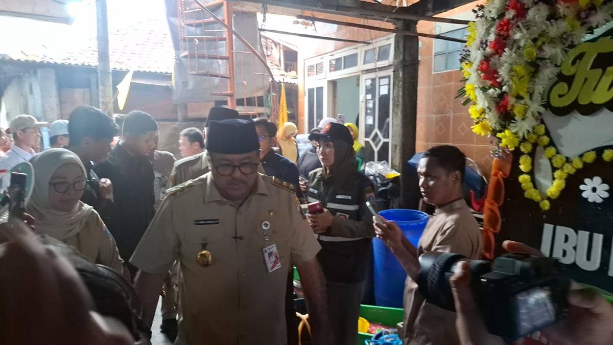 Rano Karno Sambangi Rumah Korban Kecelakaan KRL di Bekasi