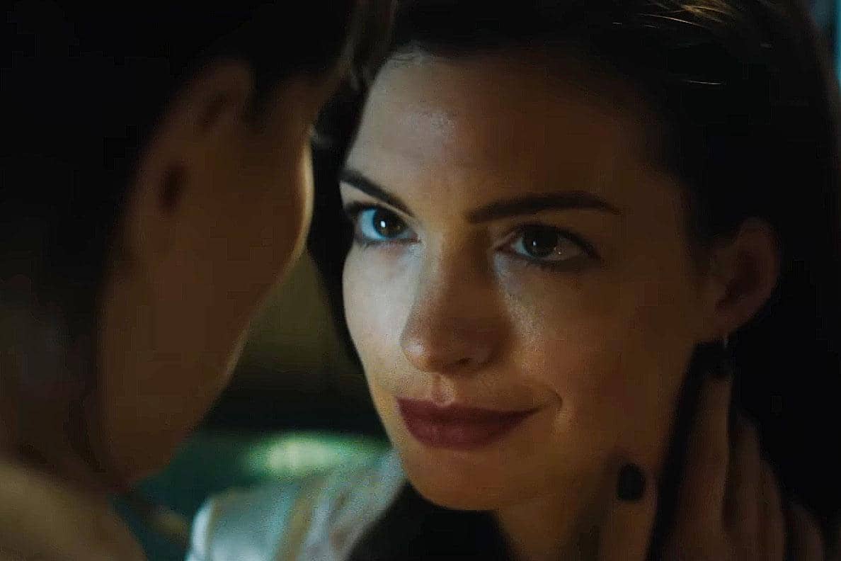 Sinopsis Film Verity, Anne Hathaway dan Dakota Johnson Beradegan Panas