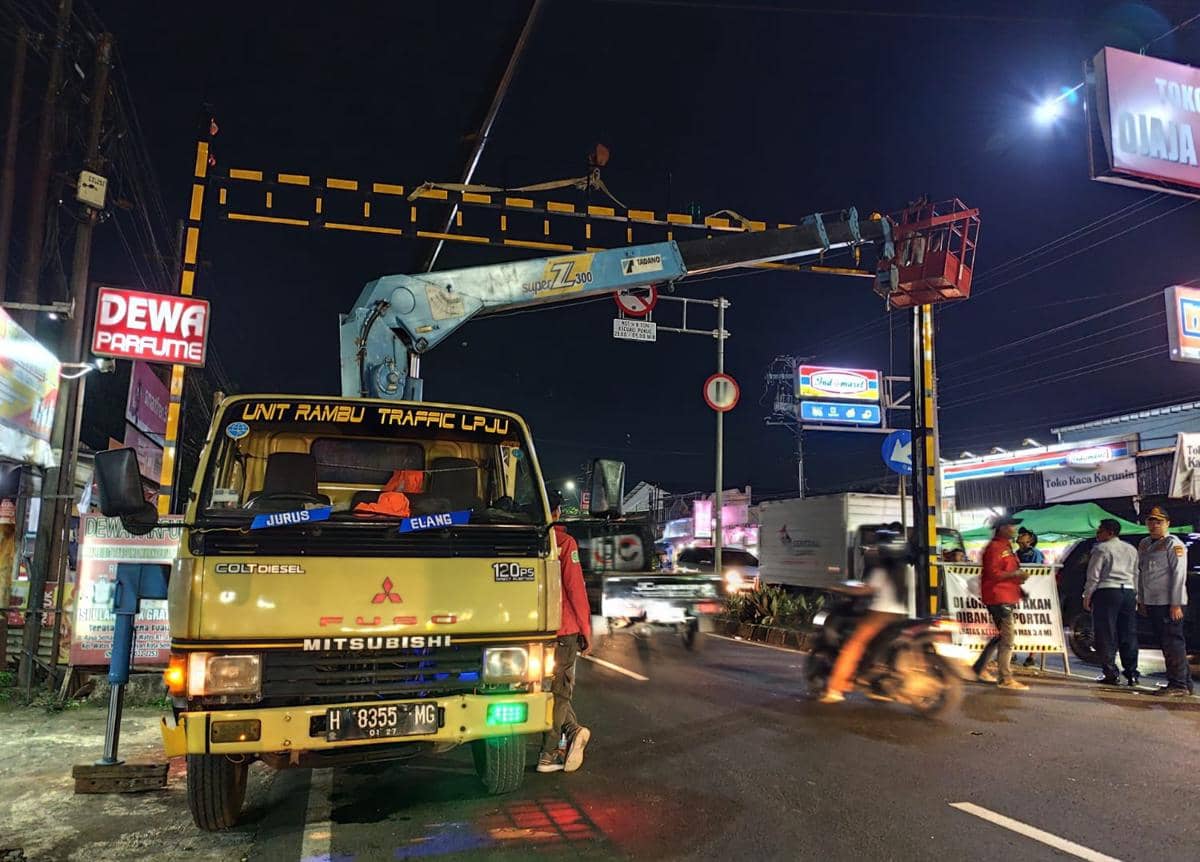 Jalur Maut Silayur Semarang Dipasang Portal Katrol, Truk Diperketat