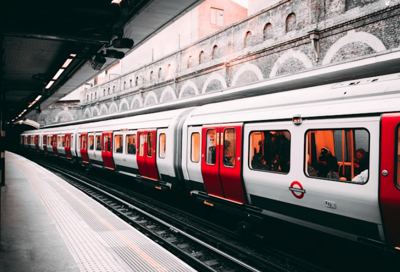 Apakah Teknologi Pengereman ABS Bisa Diaplikasikan di Kereta?