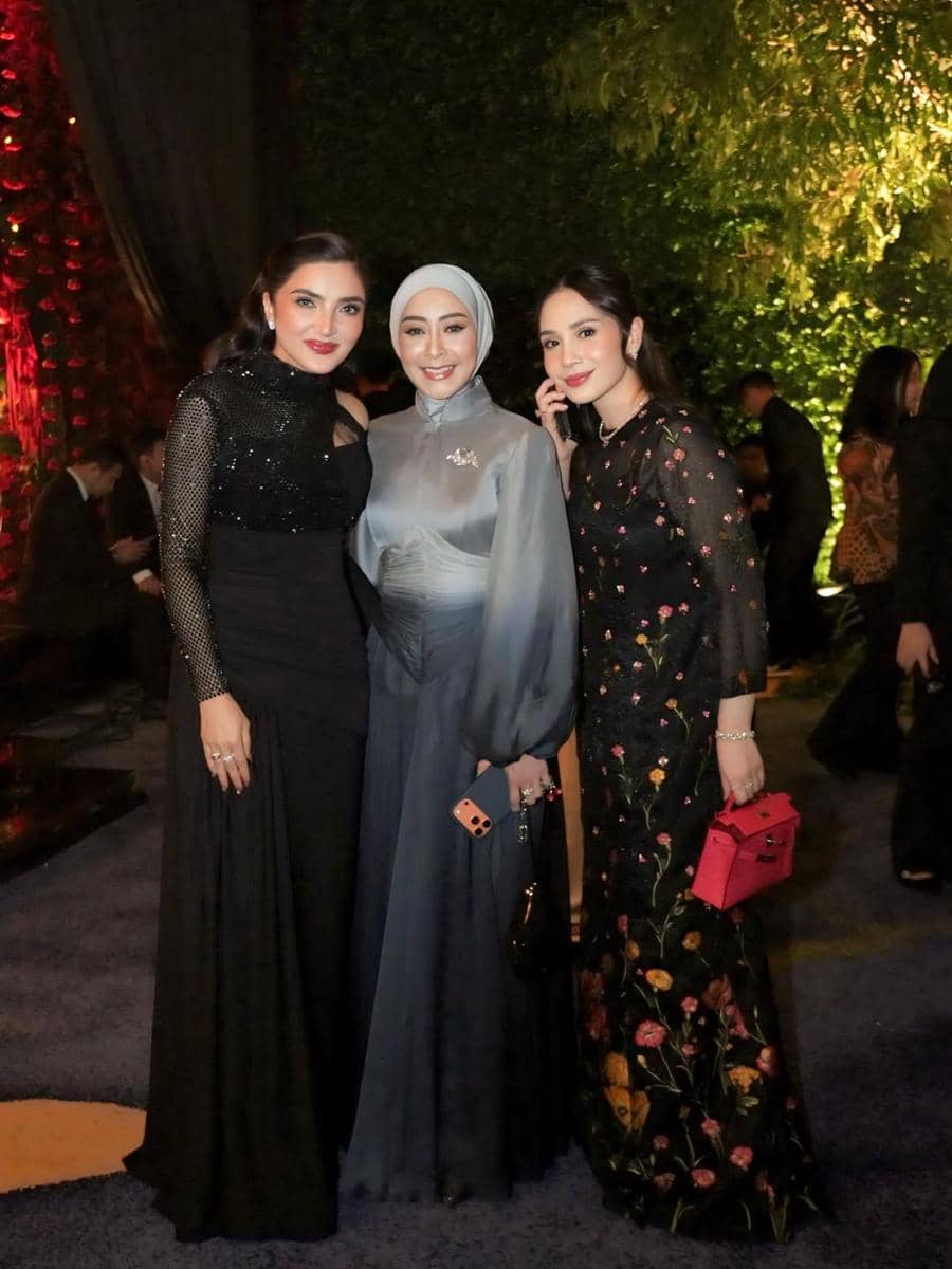 Gaya tamu Nagita Slavina.