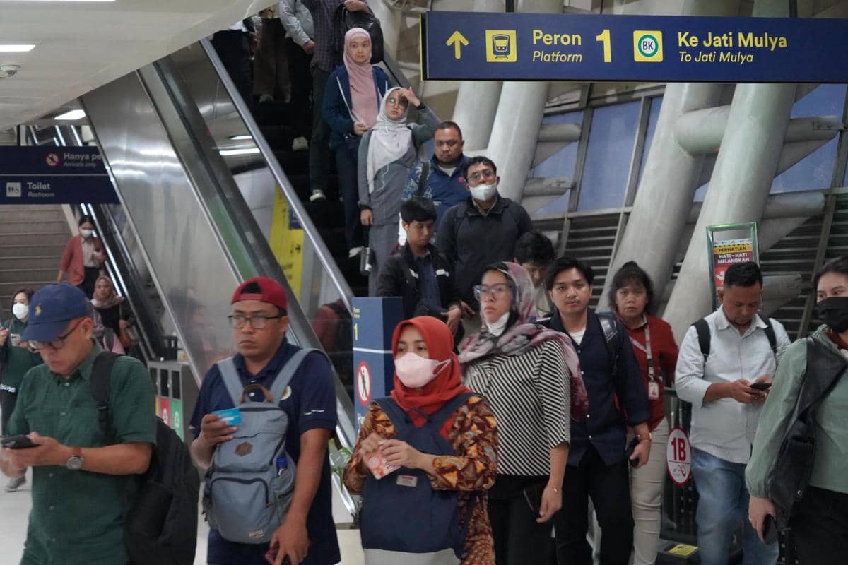 Imbas Tabrakan Kereta Bekasi, Pengguna LRT Jabodebek Meningkat