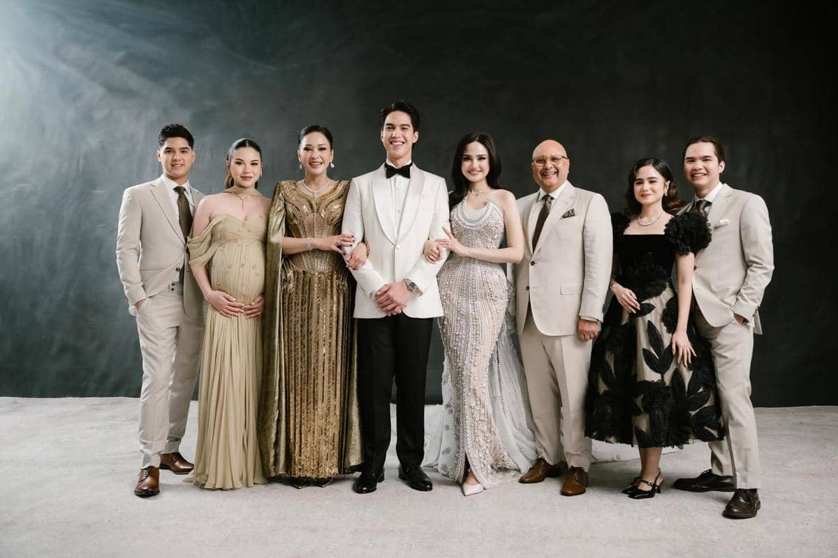 8 Gaya Tissa Biani di Rangkaian Pernikahan Al Ghazali dan El Rumi