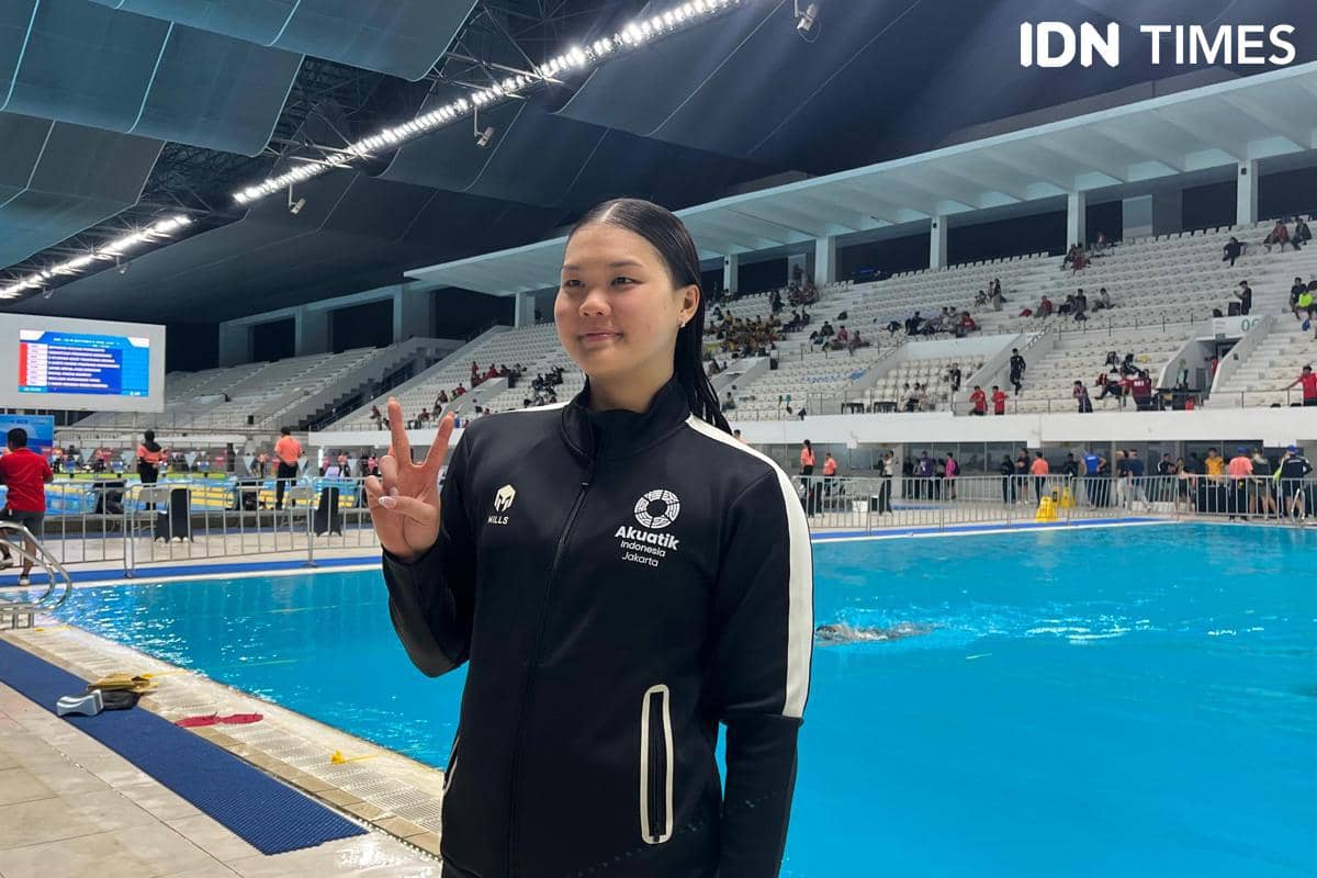 Atlet renang putri Indonesia, Flairene Candrea di Stadion Akuatik GBK, Jakarta