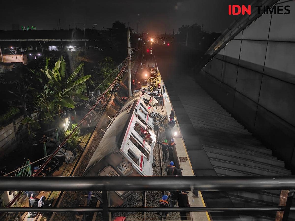 Tragedi Stasiun Bekasi Timur (27 April 2026)