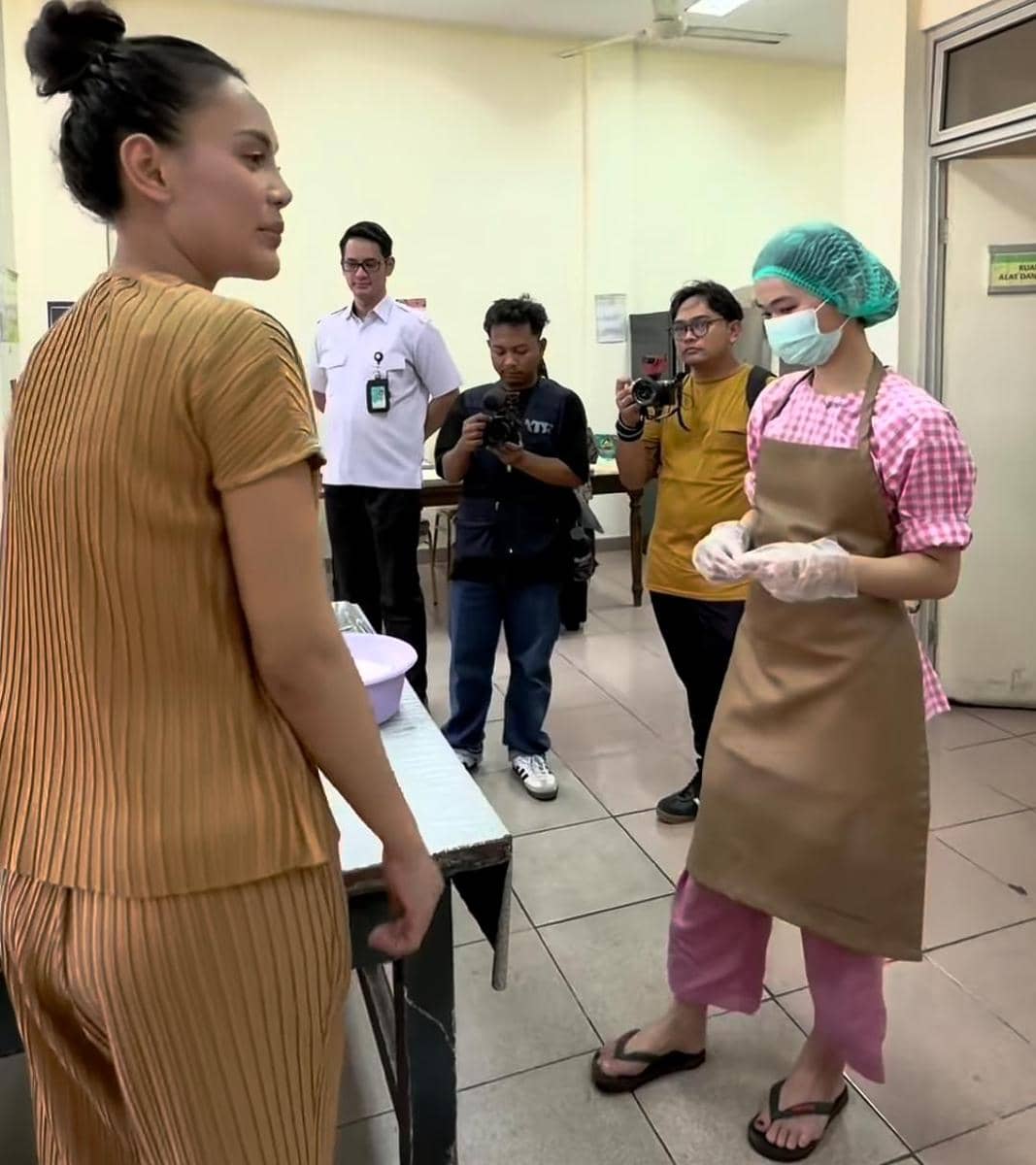 potret Erika Carlina ke RSJ