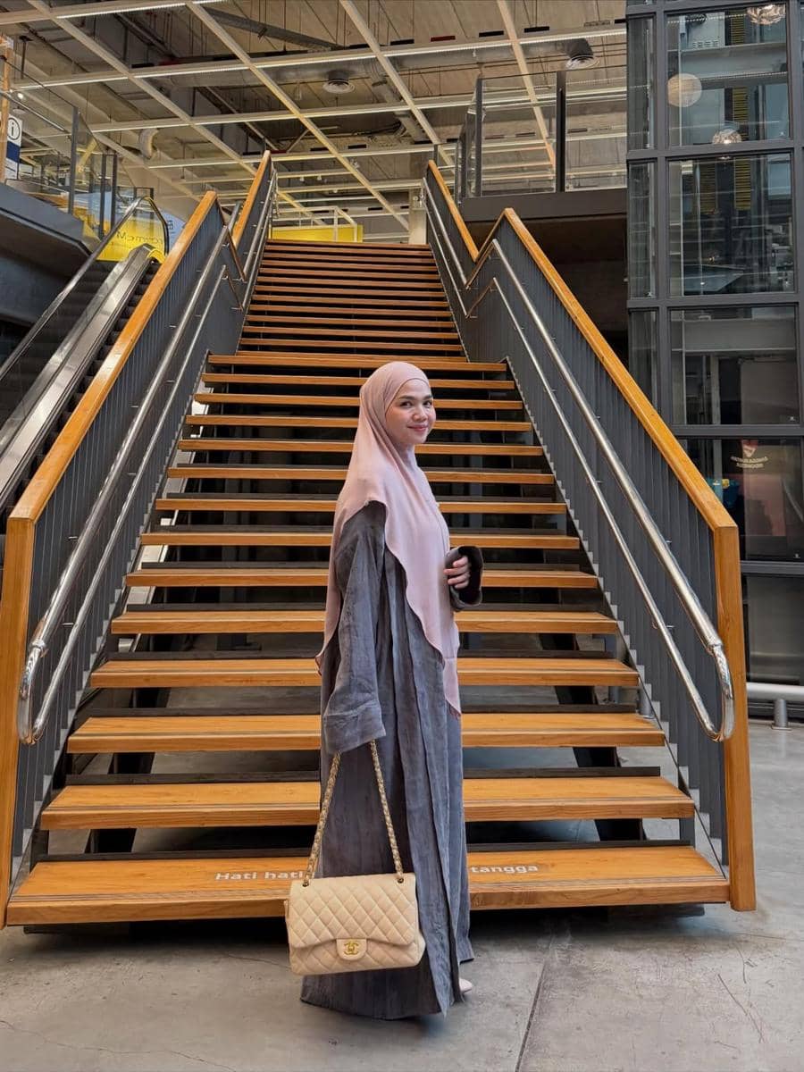 OOTD Abaya dan Khimar ala Alfi Siregar