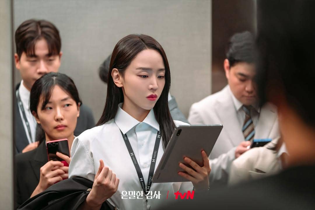 Joo In A (Shin Hae Sun) dalam drakor Filing for Love 