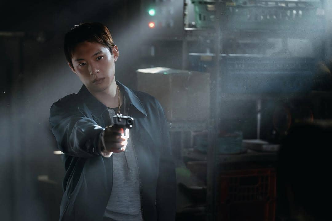 Jang Uk (Kim Sung Cheol) dalam drakor Gold Land 