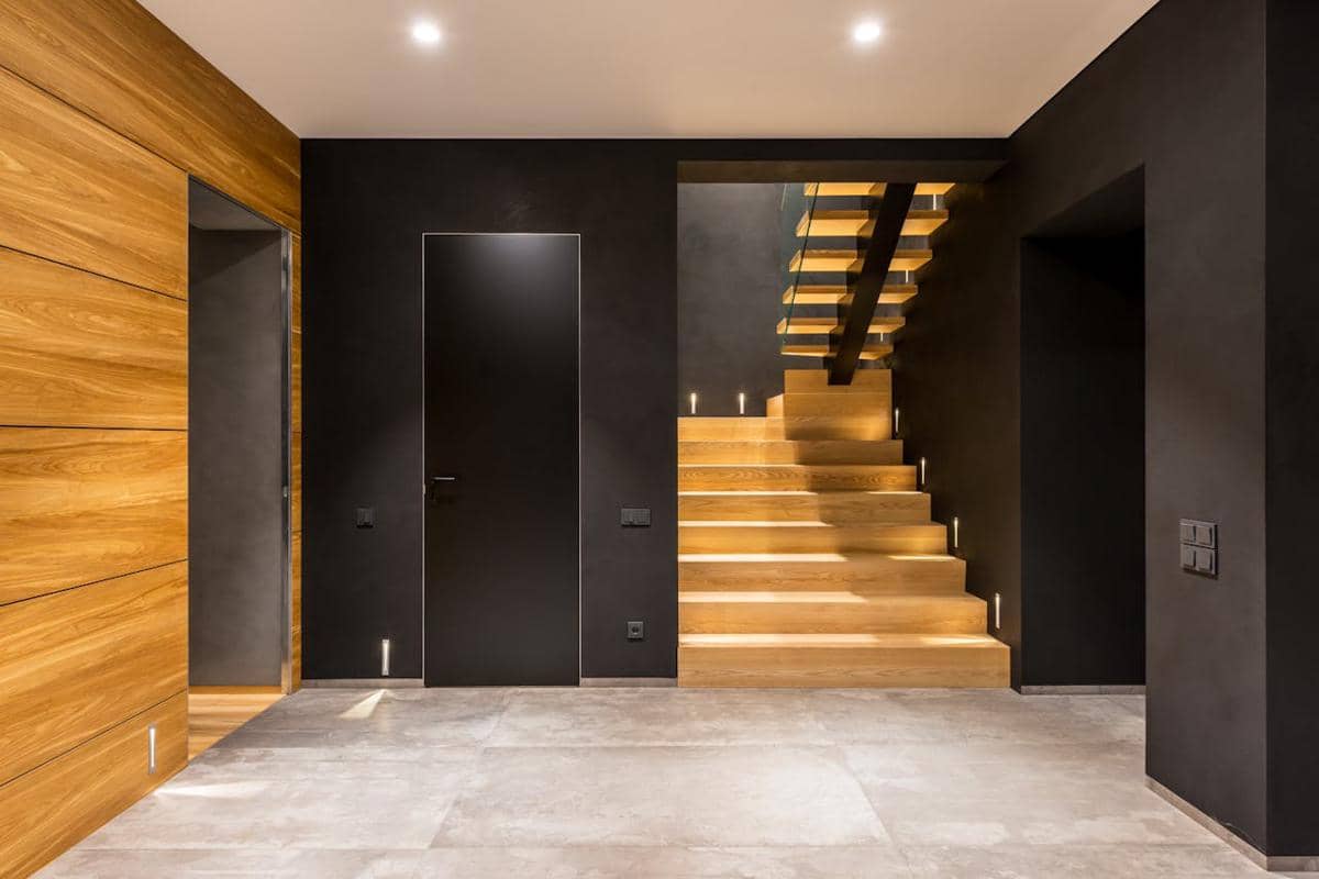 ilustrasi cat rumah matte black