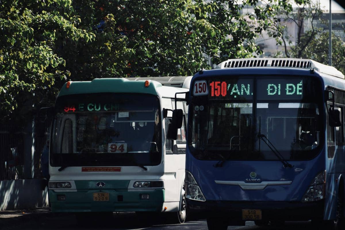 Ilustrasi rute perjalanan bus antar kota.