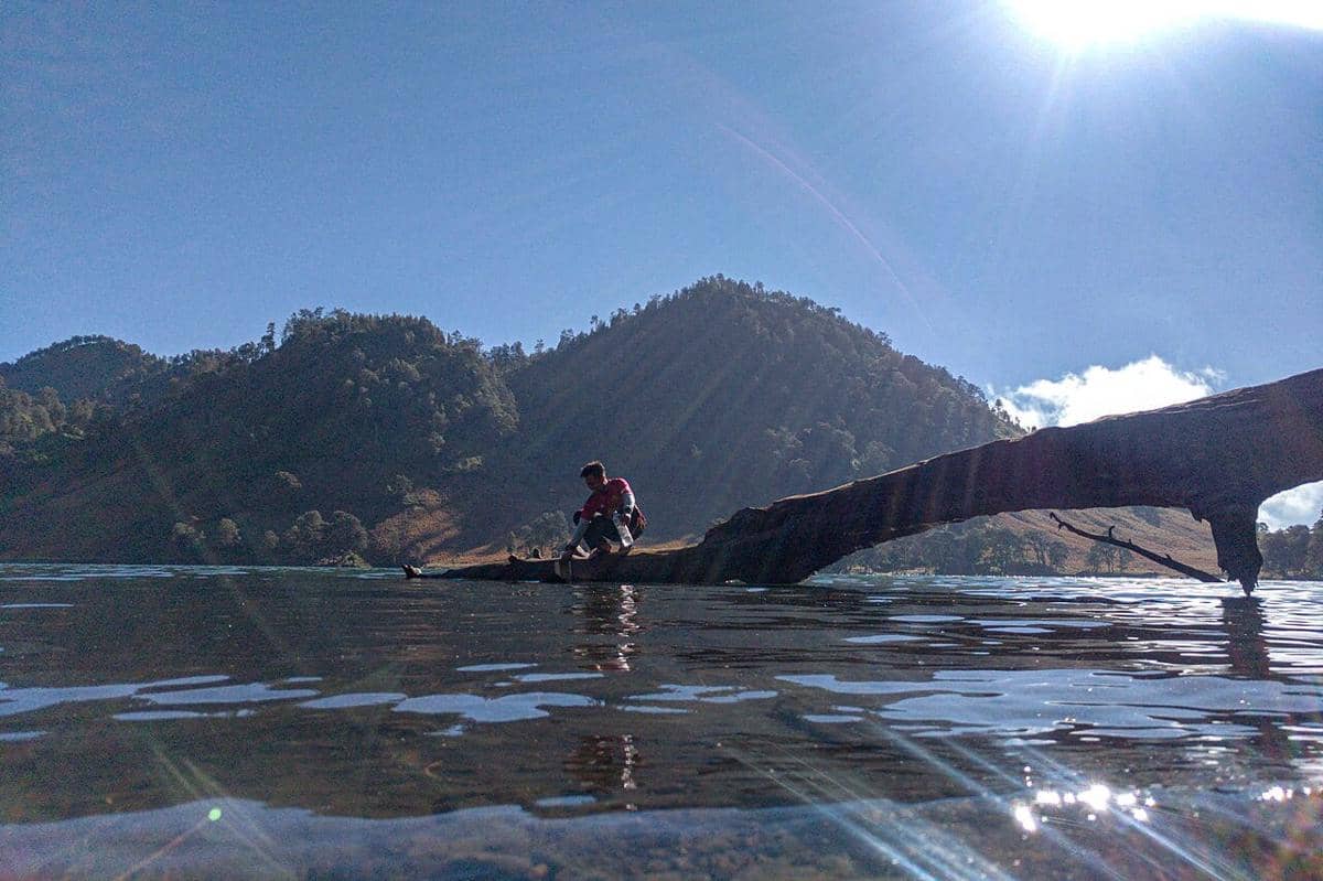 Kenapa Tidak Boleh Berenang di Ranu Kumbolo? | IDN Times