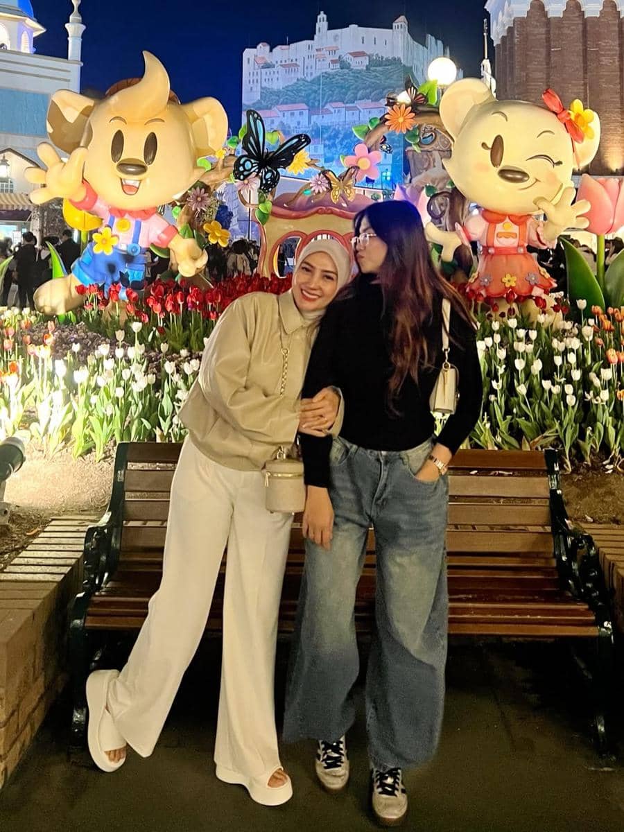 Yulita MCI5 ke Everland Korea Selatan