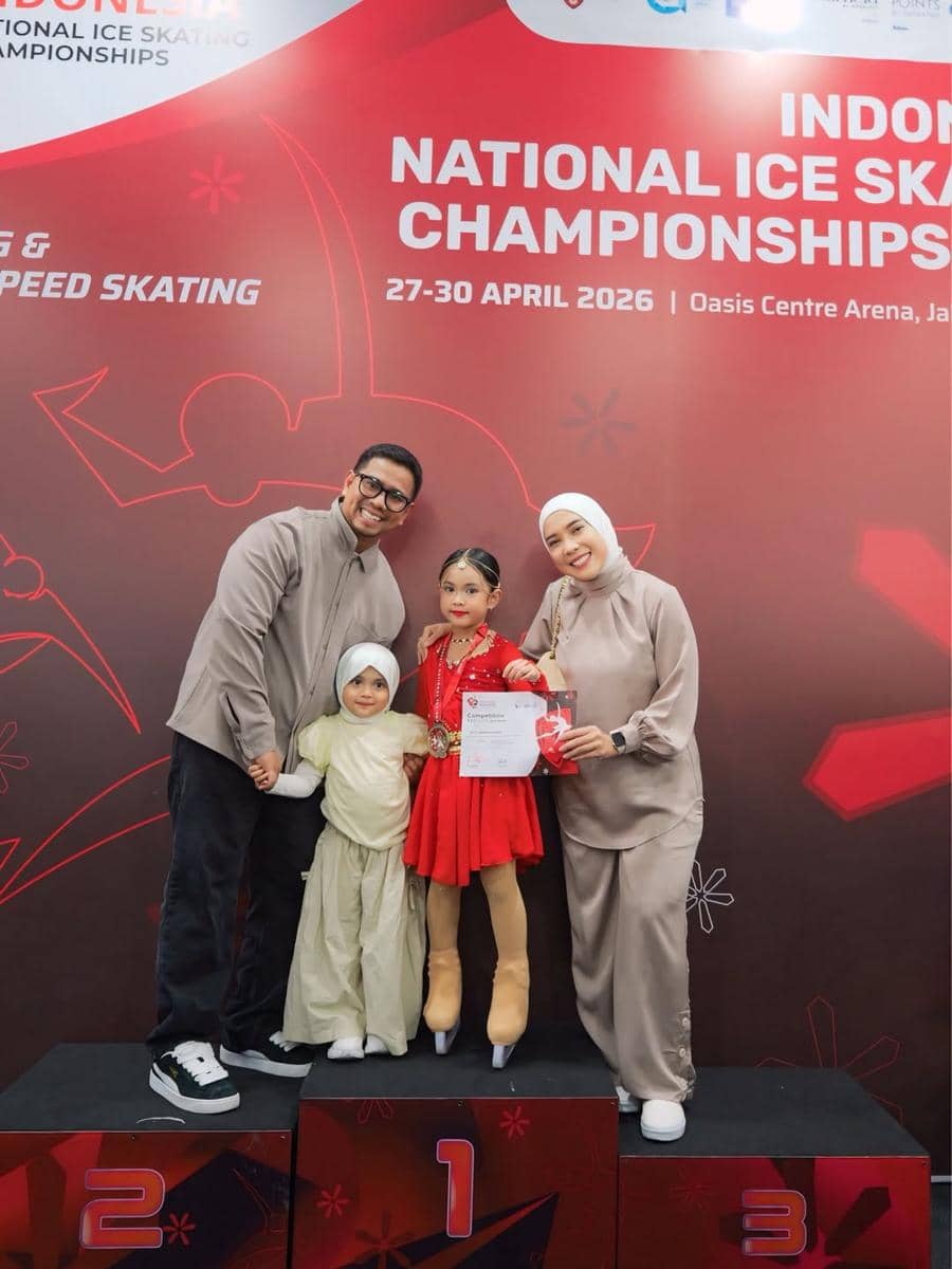 Sada anak Fitri Tropica juara kedua kejurnas ice skating