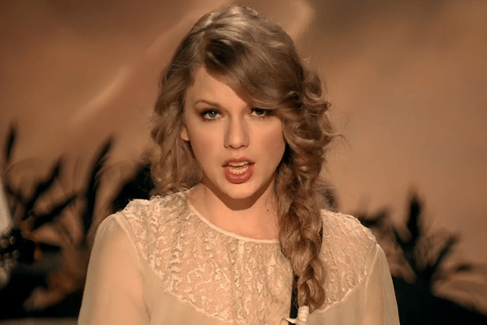 Lirik Lagu Mean - Taylor Swift dan Maknanya, Seruan buat Pembully!