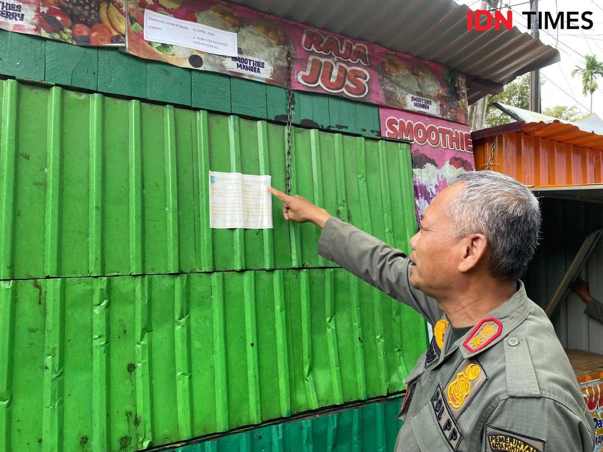 Awas! Gerobak PKL yang Ditinggal di Trotoar, Bakal Diangkut Satpol PP 