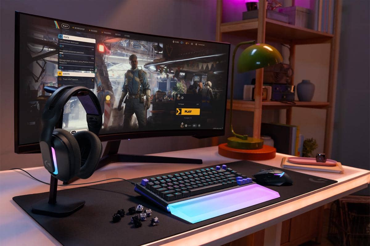 High_Resolution_PNG-G512 X 75 G512 X PALM REST 75 LIFE Black Beauty Arc Raiders.jpg