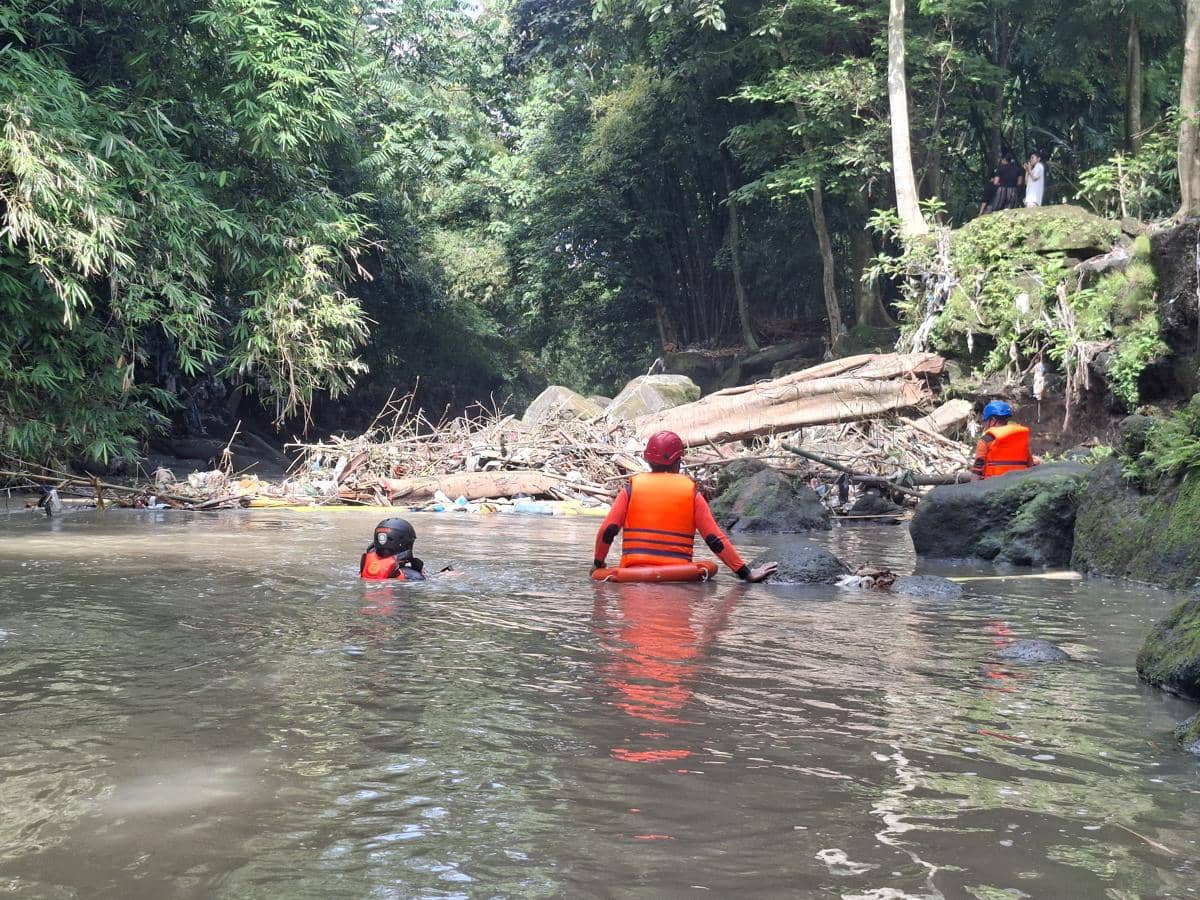 Terseret Arus Sungai 1 Km, Bocah 13 Tahun di Lombok Ditemukan Tewas 