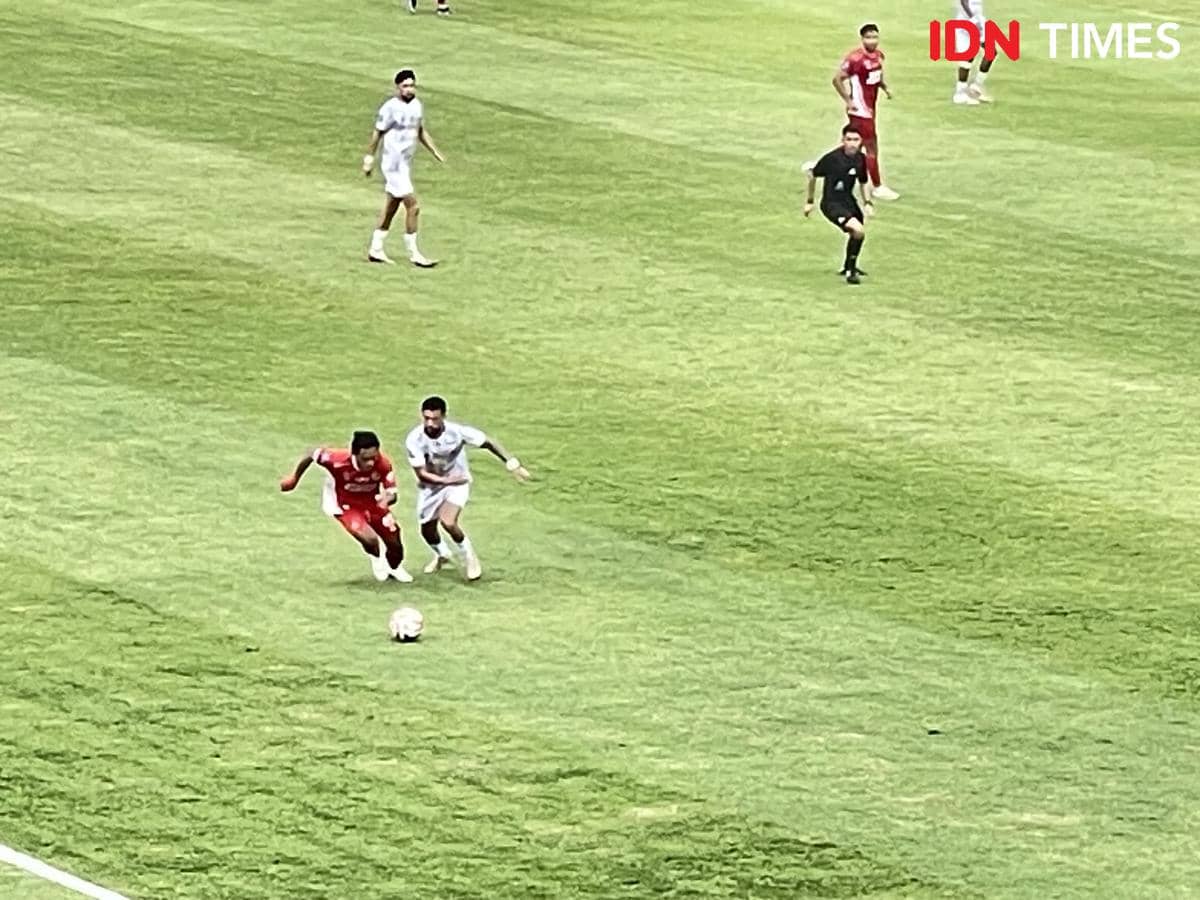 Laga Semen Padang FC vs Madura United (Foto: IDN Times/Halbert Caniago)