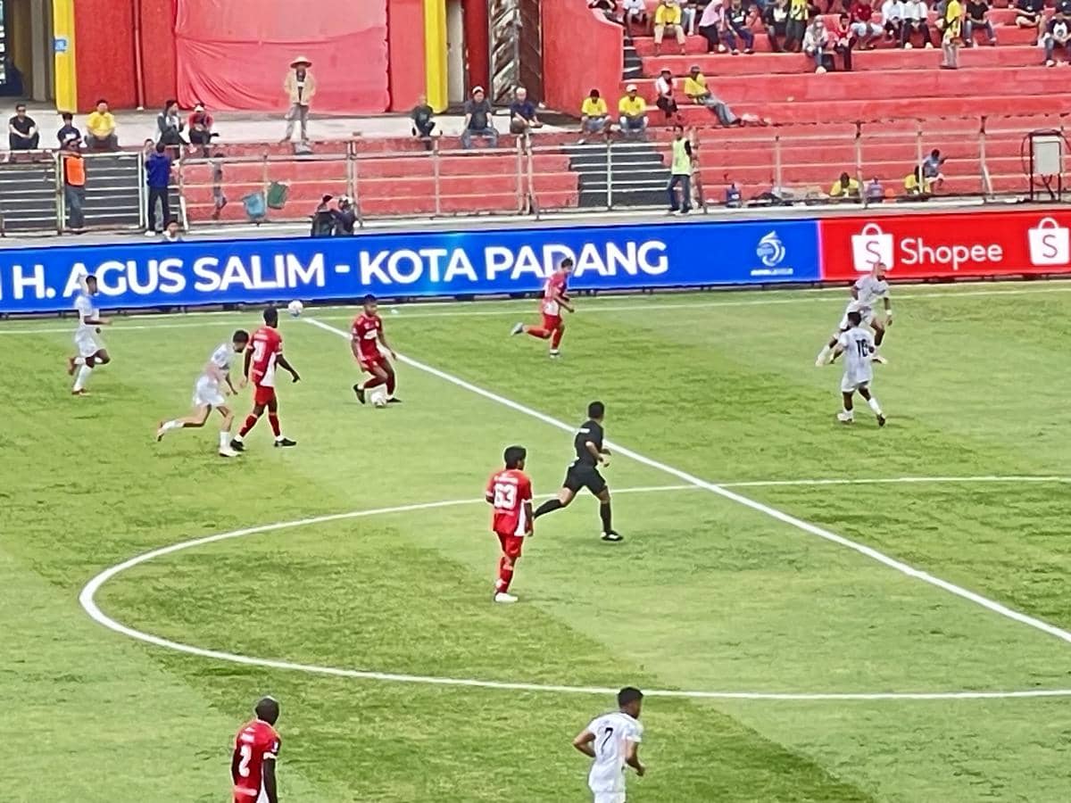 Laga Semen Padang FC vs Madura United (Foto: IDN Times/Halbert Caniago)