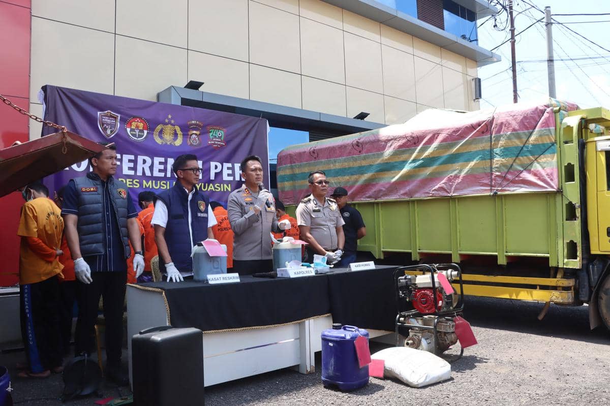 352 Sumur Minyak Ilegal di Muba Dibongkar, 15 Orang Jadi Tersangka