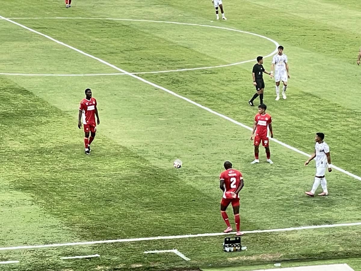 Laga Semen Padang FC vs Madura United (Foto: IDN Times/Halbert Caniago)