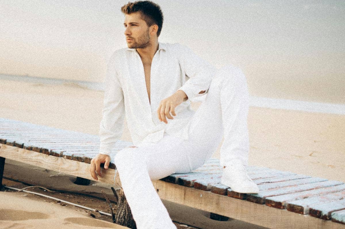 5 Rekomendasi Outfit Summer Pria, Adem dan Tetap Stylish