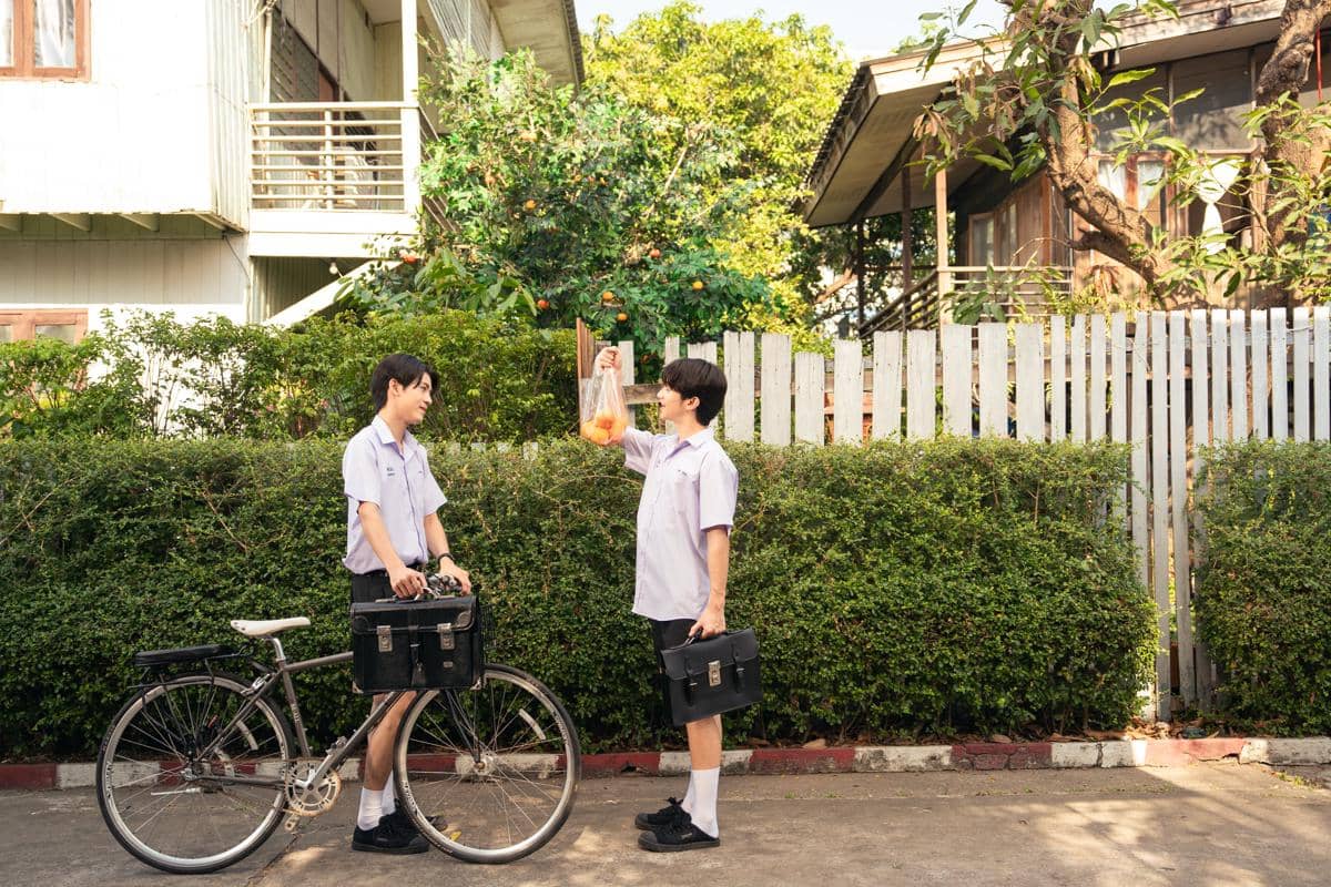 Sinopsis dan Jadwal Tayang When Oranges Fall, Berlatar Tahun 90-an