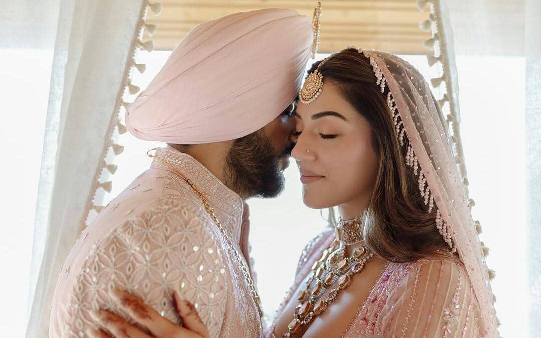 Sebelum Menikah, 9 Artis India Ini Sempat Tunangan dengan Orang Lain