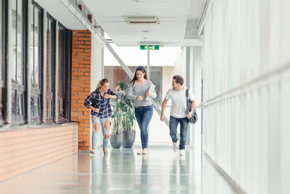 Jika Jurusan Dihapus, Apakah Mahasiswa Harus Pindah Kampus?