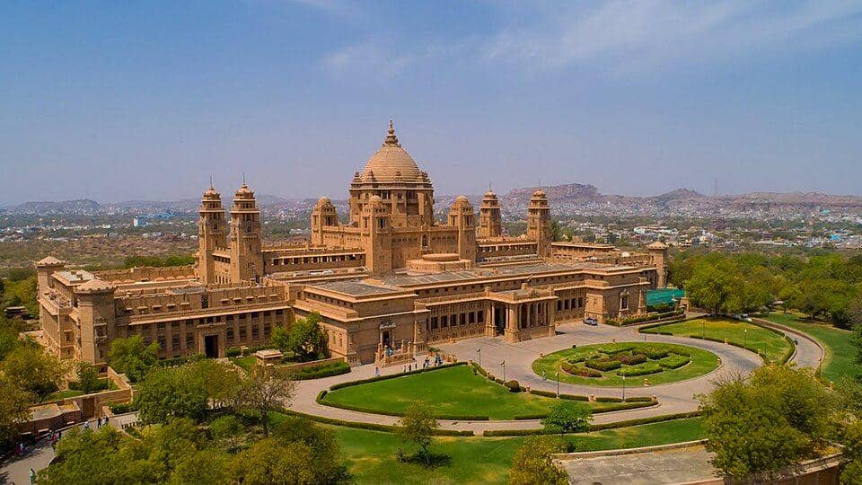 Istana Umaid Bhawan di India