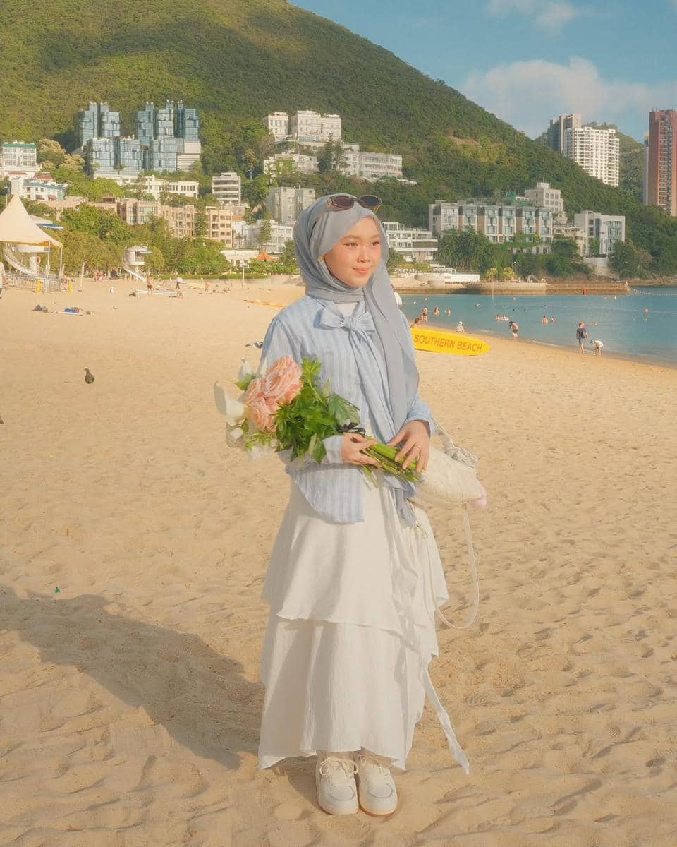 OOTD ke Pantai ala Adhiva Amalia