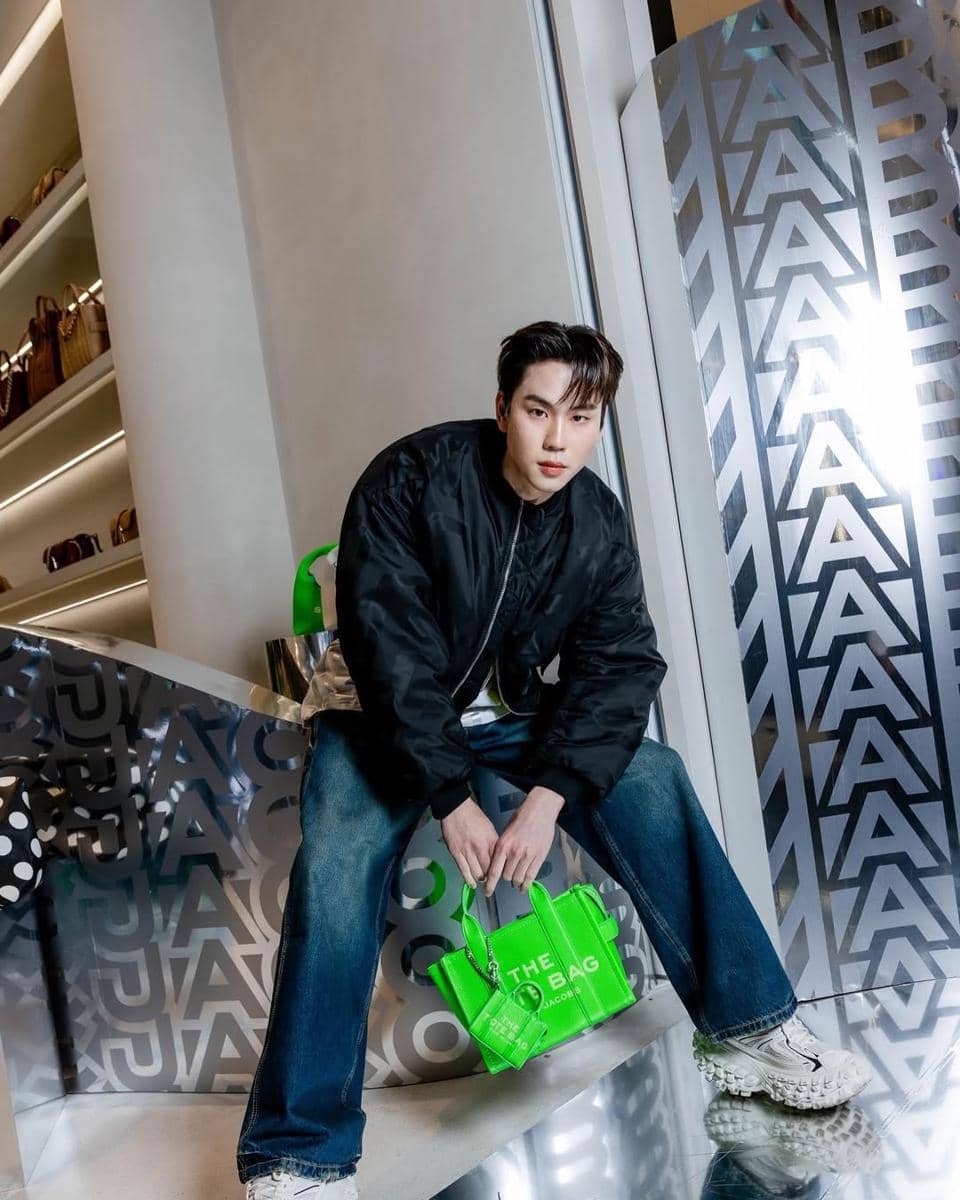 OOTD Sneakers ala Prem Warut