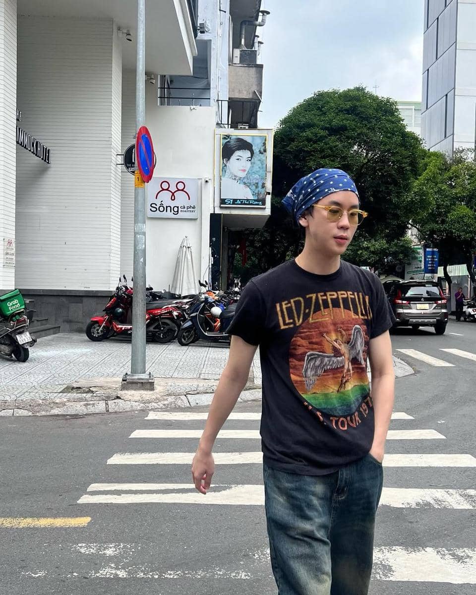 OOTD Liburan ke Luar Negeri ala Prem Warut