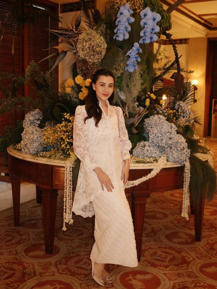 outfit kondangan ala artis