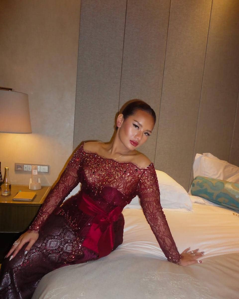 kebaya ala Zahwa Massaid