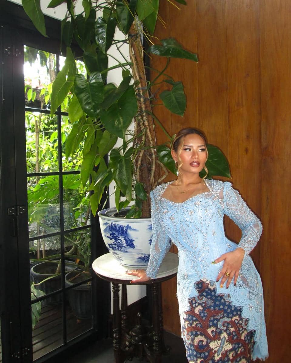 kebaya ala Zahwa Massaid