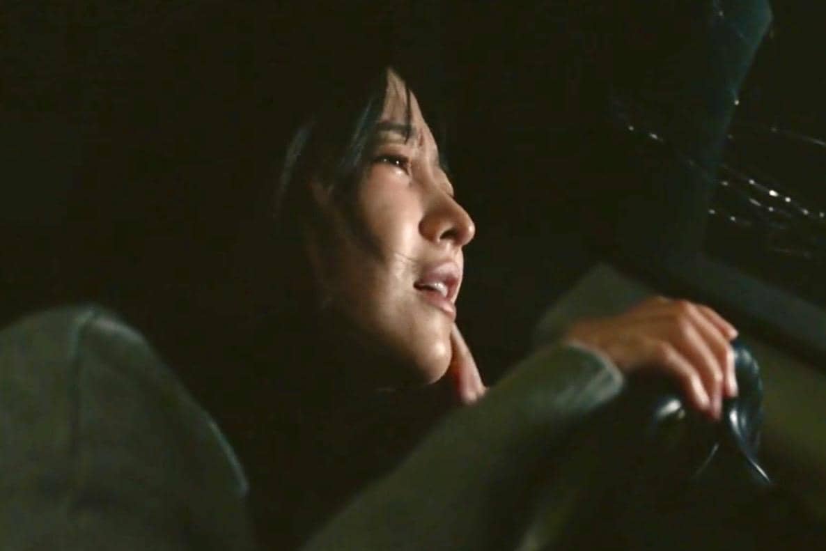 Kim Hee Ju (Park Bo Young) dalam drakor Gold Land 