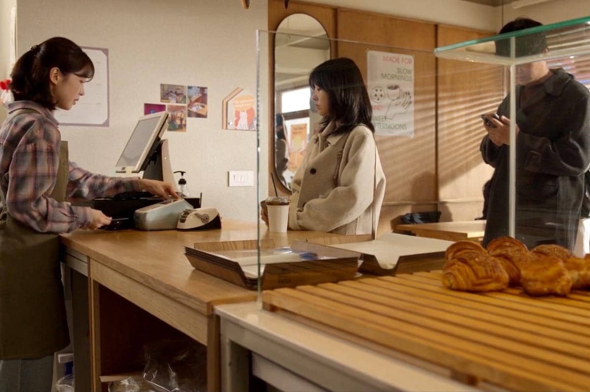 Kim Hee Ju (Park Bo Young) dalam drakor Gold Land 