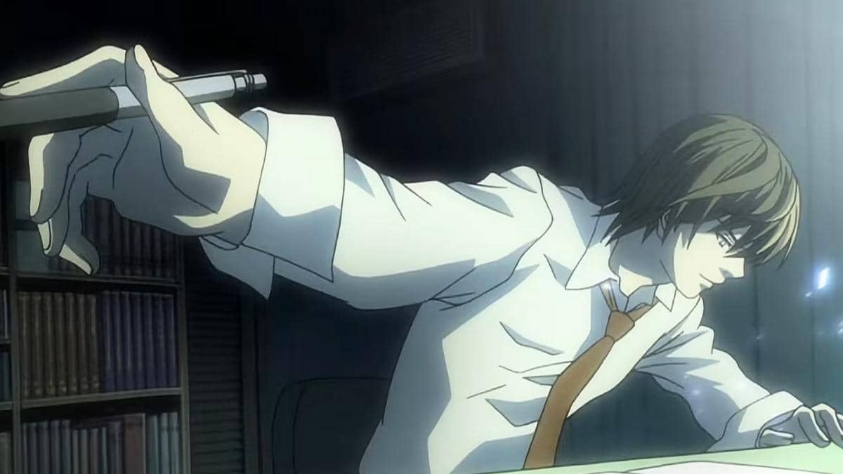 Karakter anime berambut cokelat mengenakan kemeja putih dan dasi cokelat sedang menulis dengan ekspresi serius di meja belajar.
